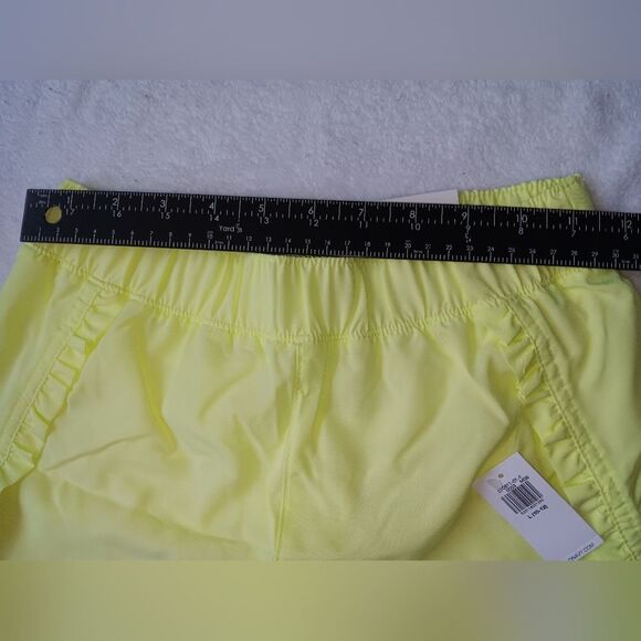 Old Navy Dolphin-Hem Ruffle Run Girls Shorts NWT - Picture 3 of 7